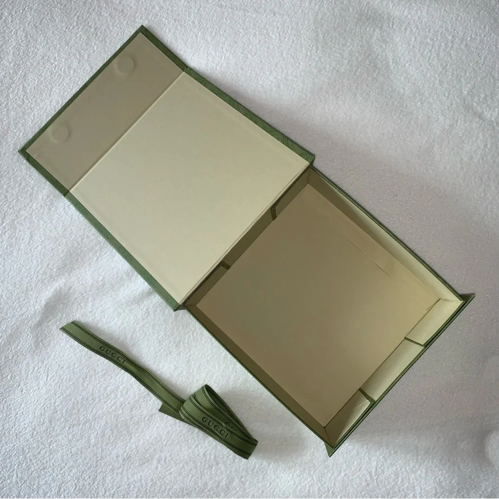 NEW! GUCCI Gift Box with Magnetic Flap Closure, GORGEOUS - Picture 9 of 16